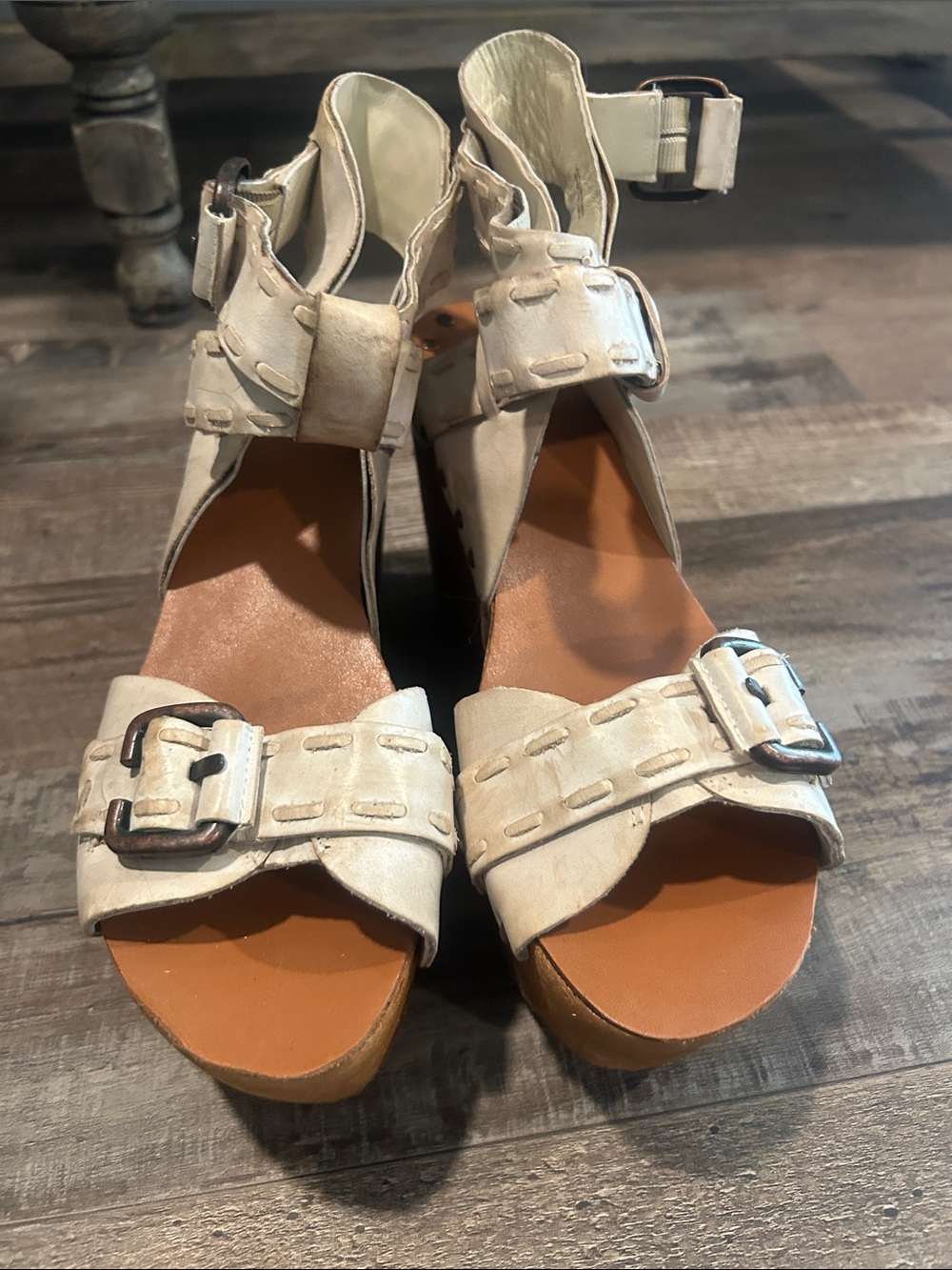 NWOT Joes Jeans wooden platform sandals